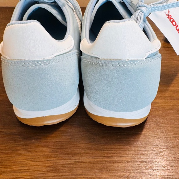 Madden Girl Sneakers NEW with ticket - Picture 5 of 5